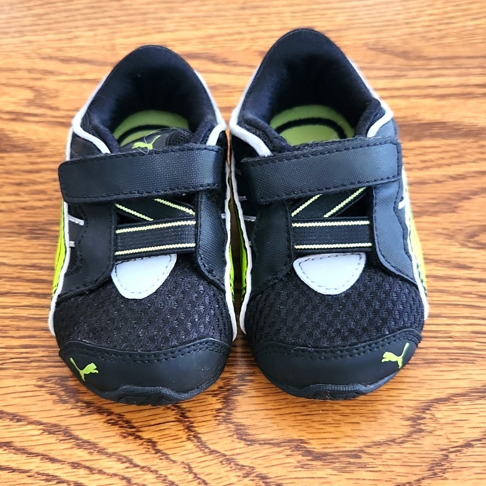 Shoes - Picture 2 of 3